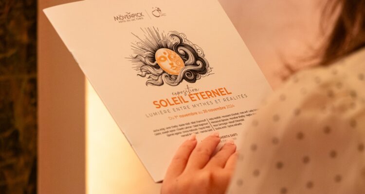 Mövenpick Art Gallery : Exposition « Soleil Éternel : Lumière entre Mythes et Réalités » du 1er au 30 novembre 2024 sous la supervision artistique de Michela Margherita Sarti, commissaire d’exposition.