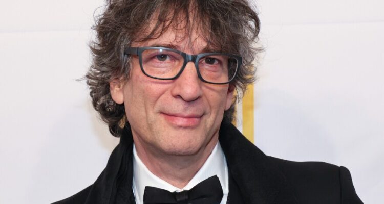 Le célèbre écrivain Neil Gaiman accusé de violences sexistes et sexuelles!!