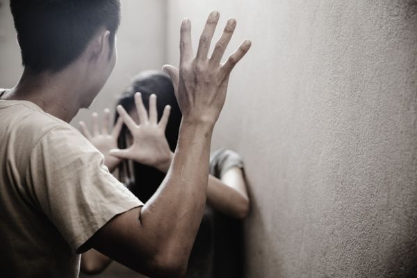 Mise en place d’un système d’alerte numérique pour combattre la violence envers les femmes