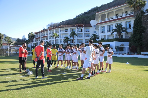 Les Complexes Sportifs El Mouradi : des cadres idéaux pour les stages