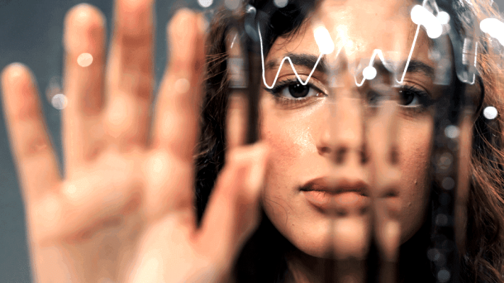 La fatigue émotionnelle silencieuse : pourquoi tant de femmes se sentent épuisées sans être dépressives