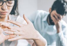 Divorce en Tunisie : pourquoi les femmes divorcent plus tôt… et se remarient moins