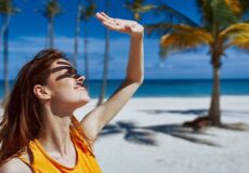L&rsquo;été du « Skin-Streaming » : Pourquoi moins de produits sauveront votre barrière cutanée sous le soleil de Tunis