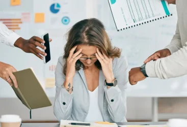 Le tueur silencieux de votre énergie : Êtes-vous déjà dans le piège du surmenage sans le savoir ?